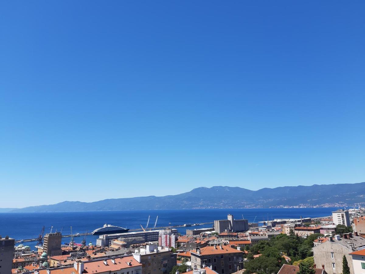 Liburana Apartment Rijeka Eksteriør billede