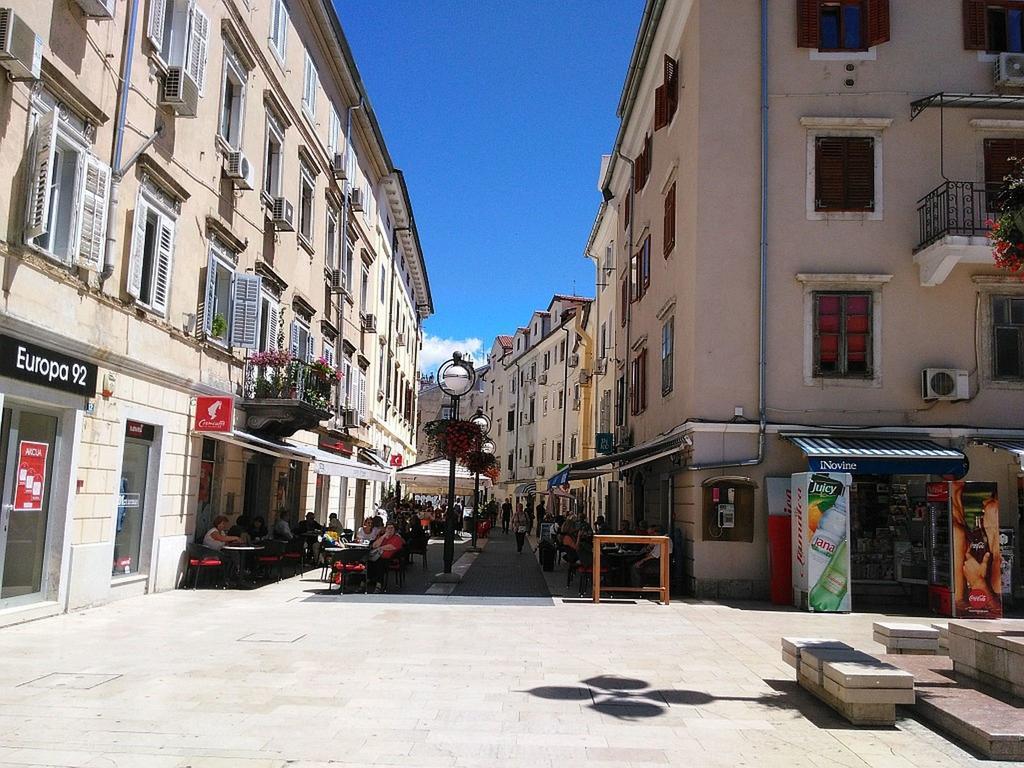 Liburana Apartment Rijeka Eksteriør billede